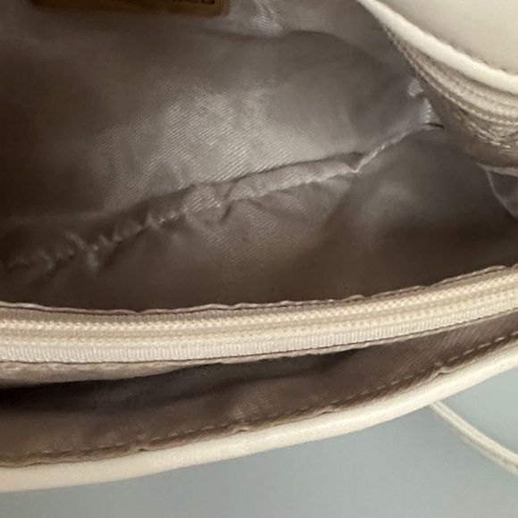 leather white Woven Shoulder Bag - Picture 8 of 11